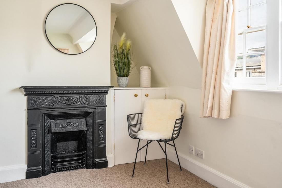 Beautiful Character 3 Bed City Centre Apartment Bath Bagian luar foto