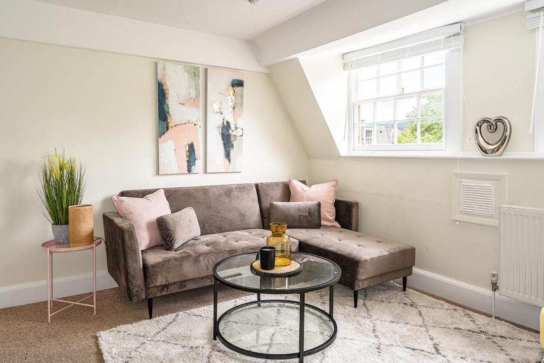 Beautiful Character 3 Bed City Centre Apartment Bath Bagian luar foto